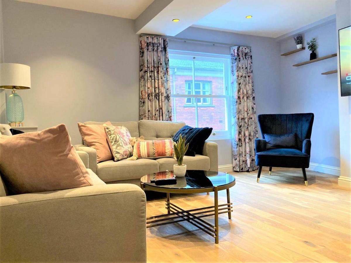 Appartamento Escape 2 Unwind, Minster Retreat - Sleeps 5 York Esterno foto