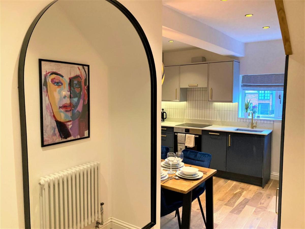 Appartamento Escape 2 Unwind, Minster Retreat - Sleeps 5 York Esterno foto